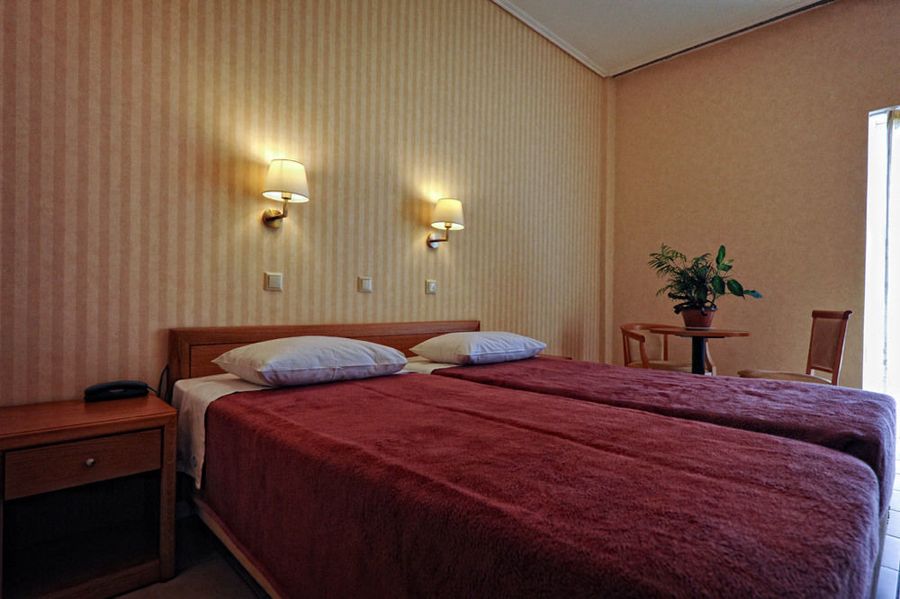 Hotel Ostria Kalamáta Eksteriør bilde